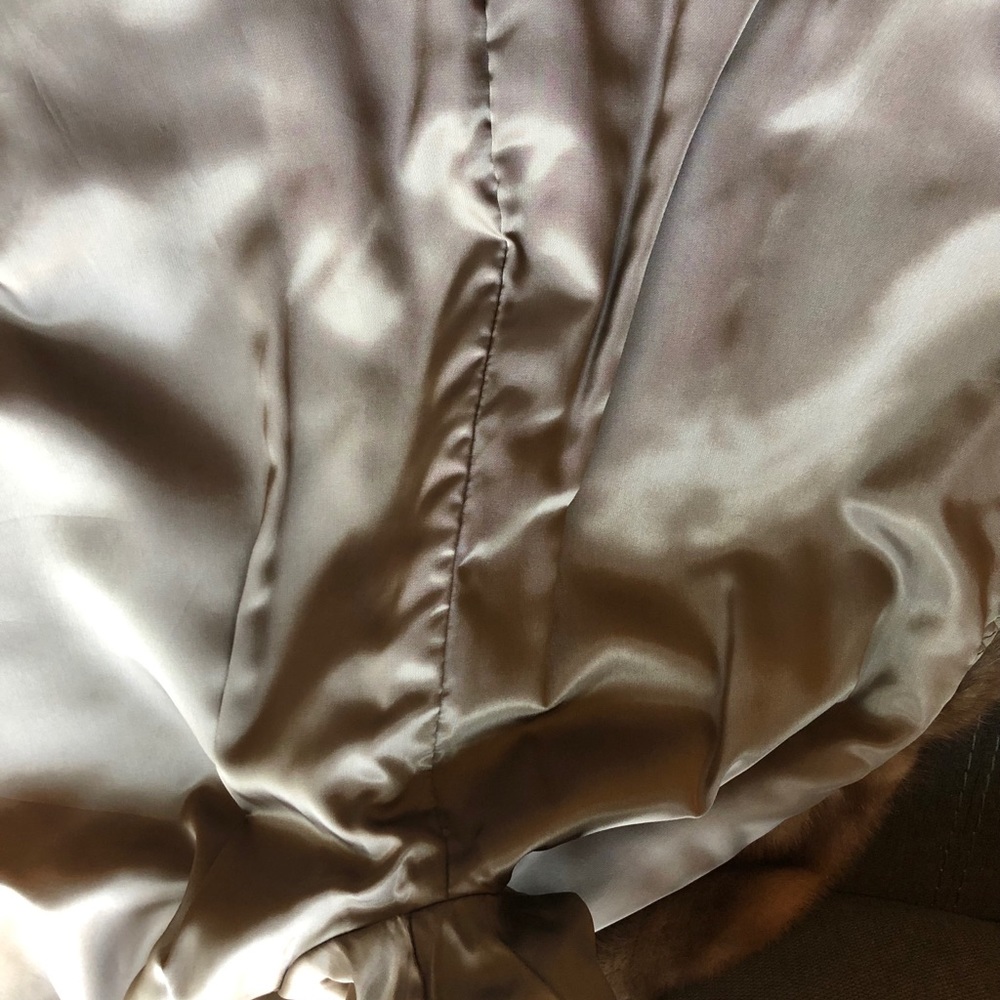 Ladies Mink Jacket - Picture 8 of 8